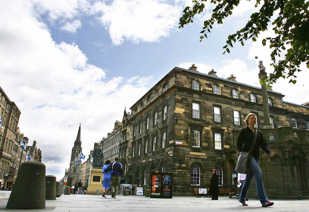 Appartamento Parliament Sq Edimburgo Esterno foto